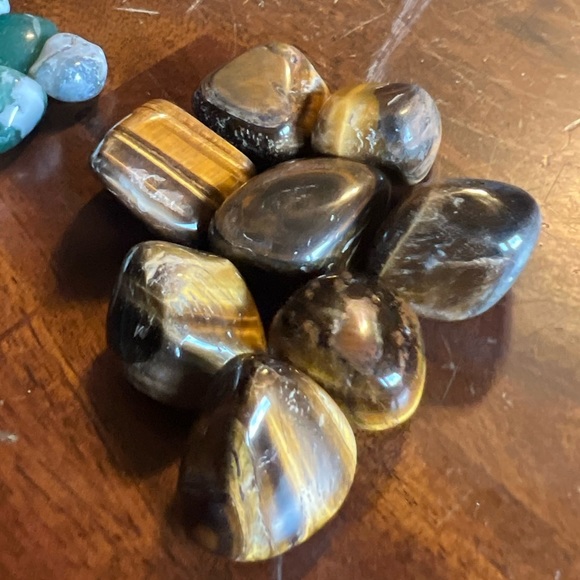 Tiger Eye - Picture 2 of 3